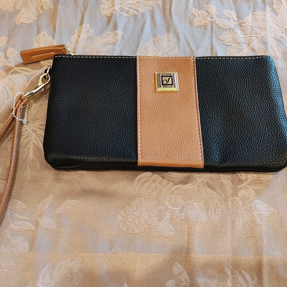 Stone Mountain Cornwall Bonded Pebble Leather Wristlet, New Without Tags